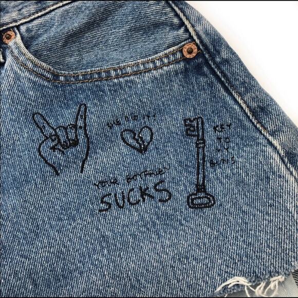 Reformation Embroidered Vintage Levi's 501 Shorts - Picture 5 of 9